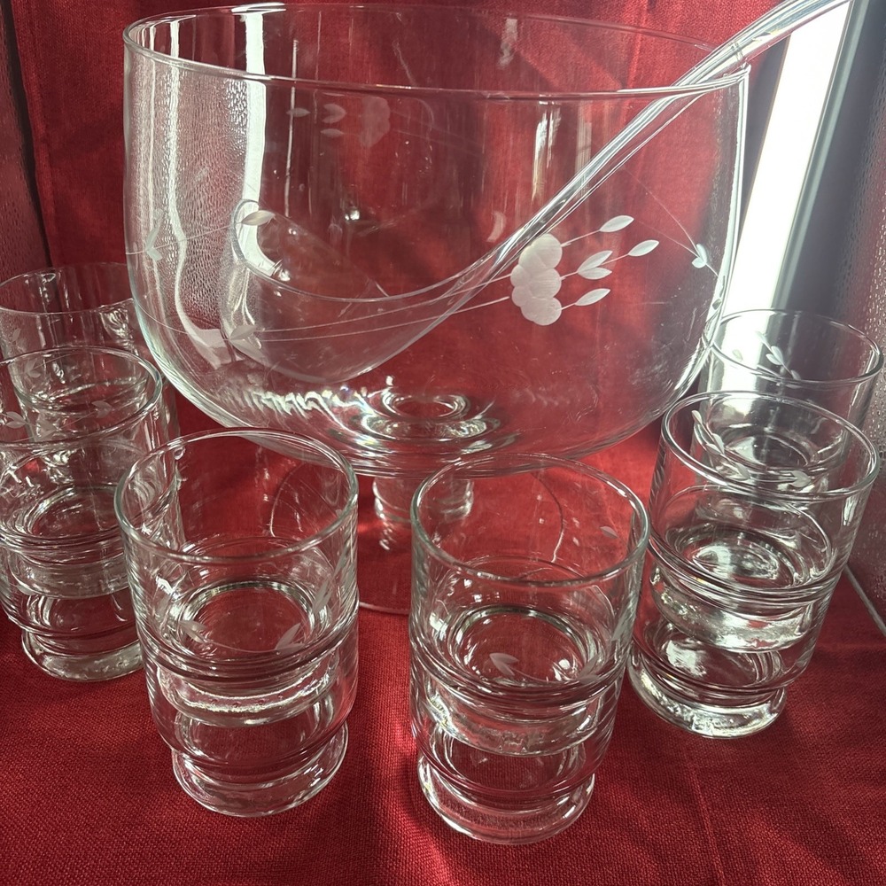 Vintage Princess House Heritage Crystal Hostess Punch Bowl Set/12 Glasses